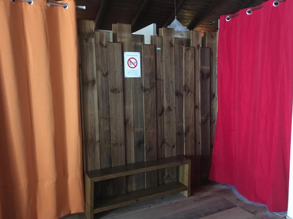JackTavern - Auberge de Jeunesse Pointe-Noire Eksteriør billede